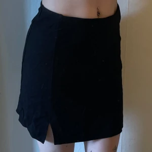 Sommar kjol - för mer info eller bilder dm mig