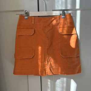 Kjol H&M trend  - Kjol från h&m trend i nyskick 