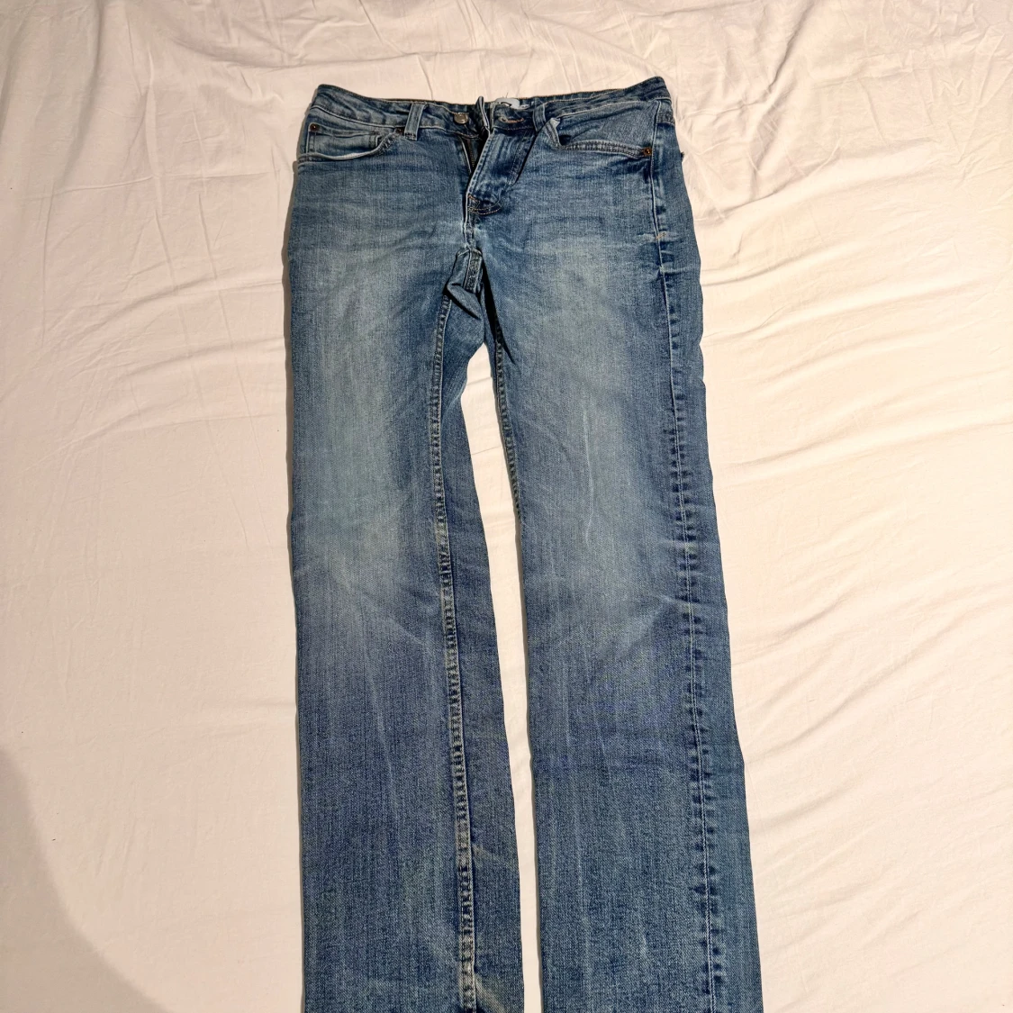 Ljusblå jeans
