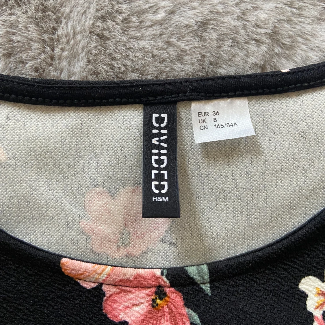 Blommig klänning  - 91