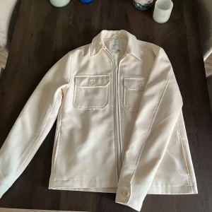 Overshirt - Overshirt jacka.  Bra skick utan märken eller fläckar