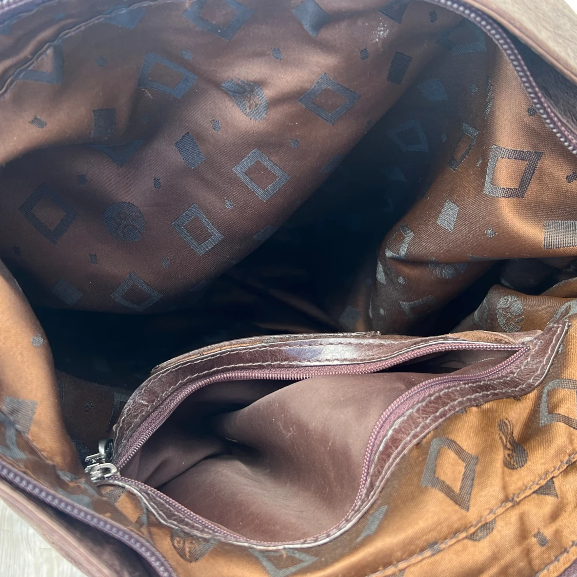 Brun axelremsväska  - 91