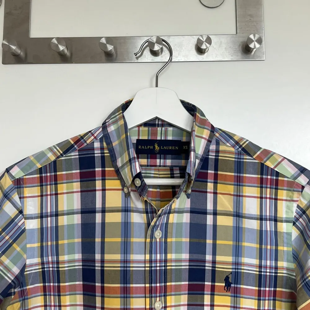 Ralph Lauren Shirt. The size is XS. In a very good condition like new . Skjortor.