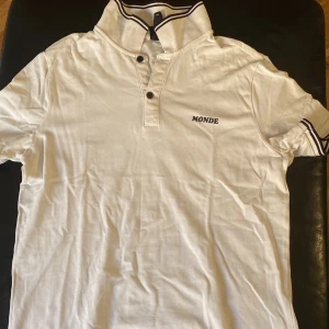 Pike tröja - Monde pike tröja storlek M Skick använd 5 gånger max Pris kan diskuteras vid snabbaffär 