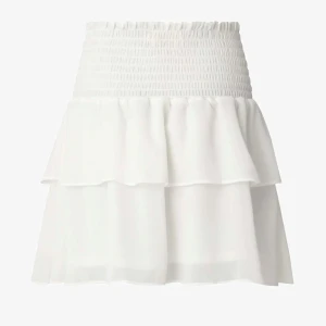 Söt kjol - Supper gullig kjol från Chelsea men köpt på zalando. Nypris är 450kr. Den har inga tecken på användning då den endast är använd ett fåtal gånger. Pris kan diskuteras.