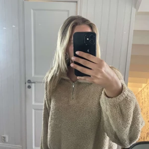 Teddytröja - Mysig teddytröja från H&M. 