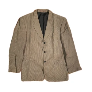 Vintage kavaj - Passar en XL, sitter perfekt oversize på en M eller L. Mycket fint skick, inga brister!