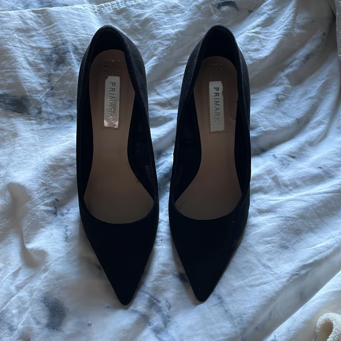 Svarta spetsklackar - 1