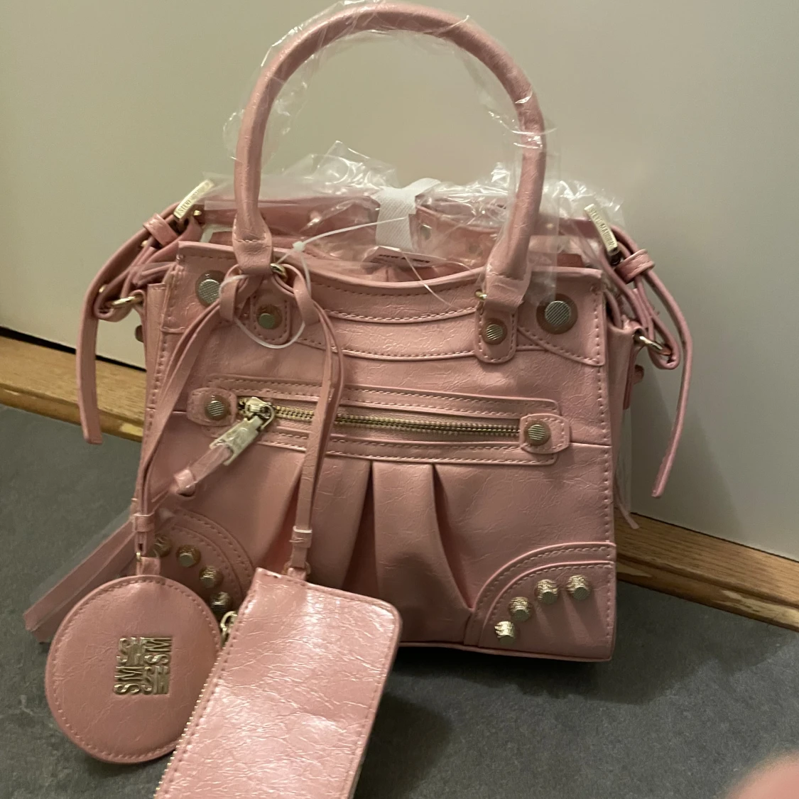 Rosa Steve Madden väska 