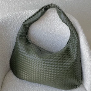 Grön väska - Superfin grön väska som är så snygg!!❤️