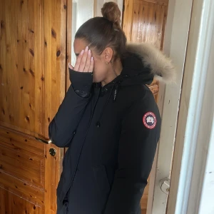 Canda ghoose  - använd 1 halv säsong , priset 3500 men priset går o sänka lite i snabb affär