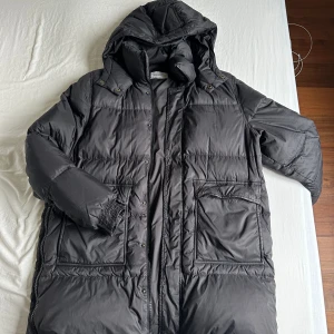 Holzweiler sol down jacket - Sol down jacket in ok condition. Used through 4 winters. 