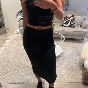 Stickad kjol - En tjock stickad kjol 