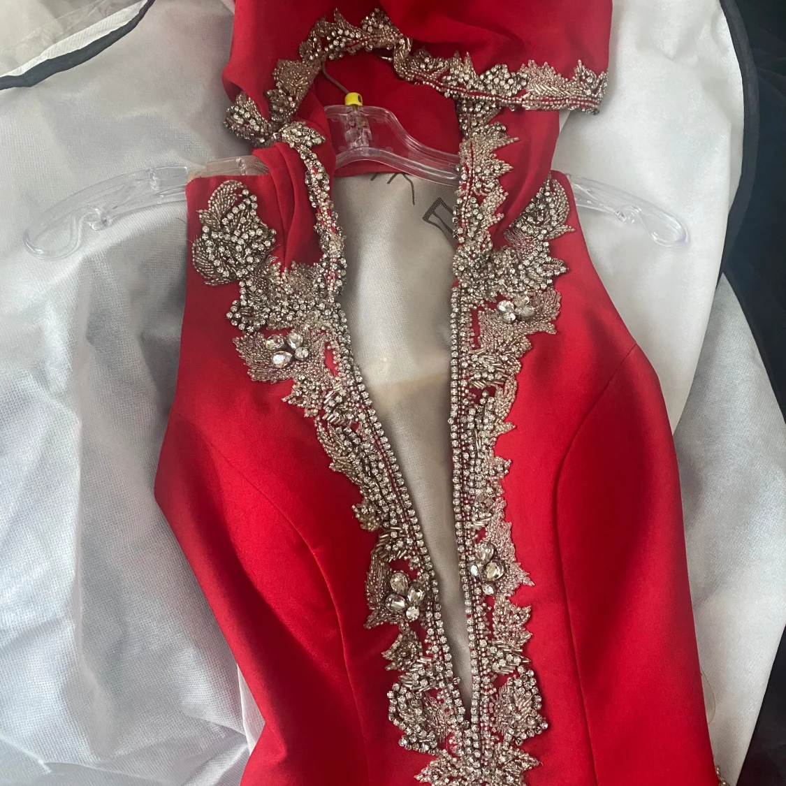 Super snygg röd bal/aftonklänning (Rödluvann) - 90