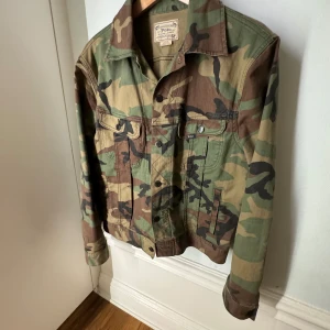 Militärjacka - Militärjacka från Ralph Lauren (unisex)  Storlek M 