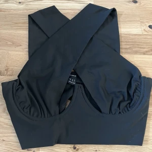 Svart topp - Svart topp perfekt för en utekväll