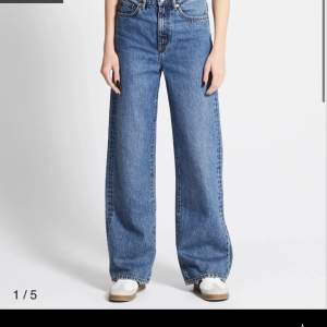 Jeans från lager 157, knappt använda, nypris 300kr