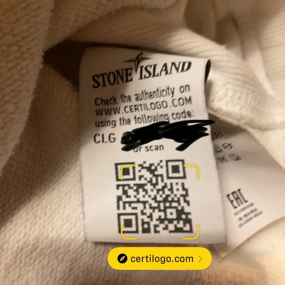 Säljer min riktigt feta Stone Island sweater🔥 Skick 10/10 CLG koden är överstruken för att den fungerar inte om den används för många gånger  Kom gärna med frågor eller funderingar ✅. Hoodies.