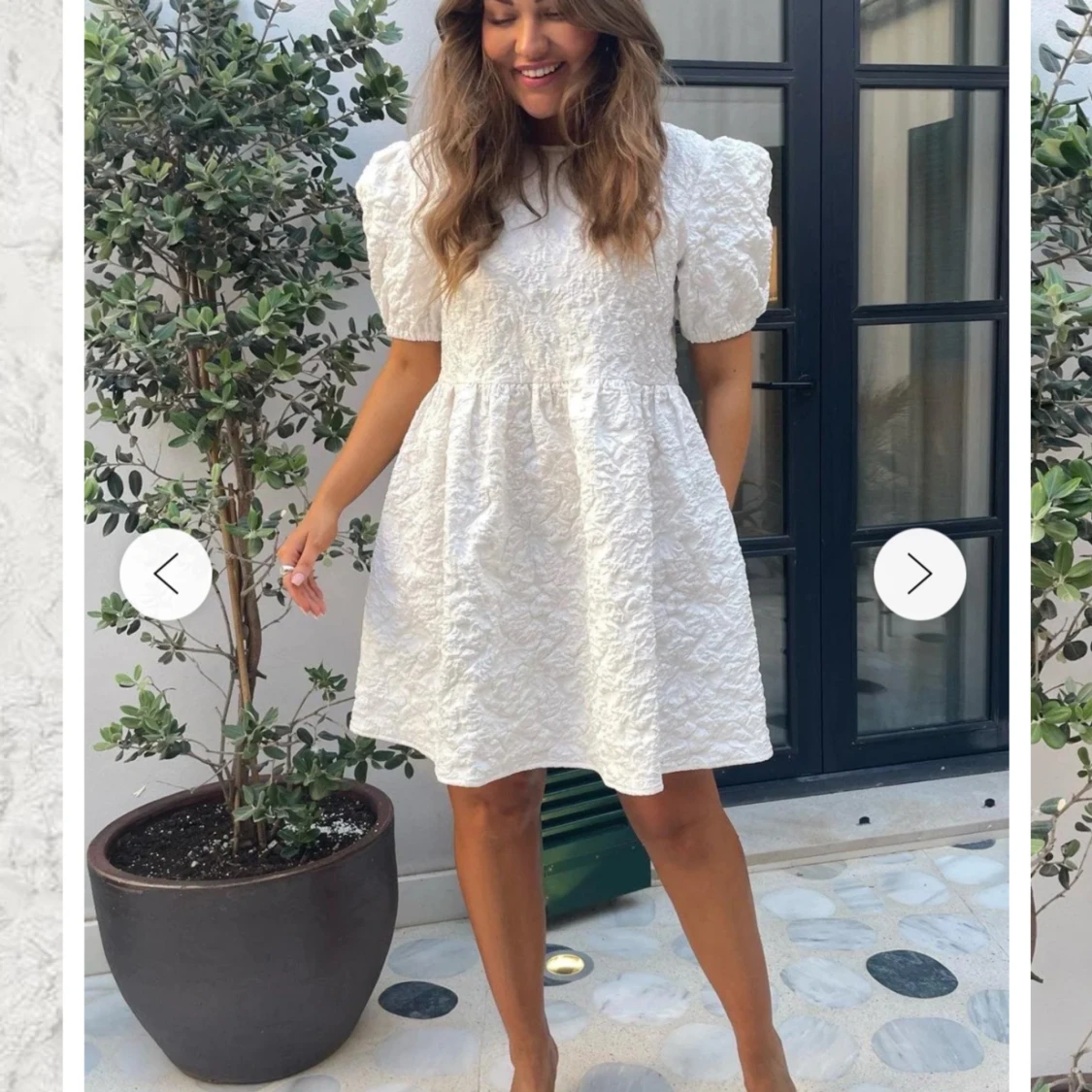 Vit studentklänning från BYIC