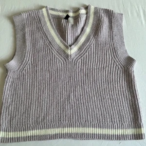 Lila virkad vest - 50kr + frakt