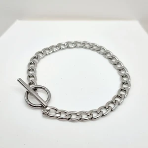 Handgjort armband  - Handgjort armband. Material- ● rostfritt stål *Armbandslängd: 20cm  