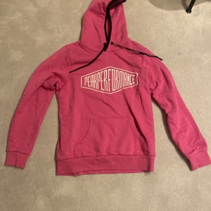 Snygg rosa hoodie  - Snygg rosa hoodie med skönt material! Storlek M men passar S lika bra❤️