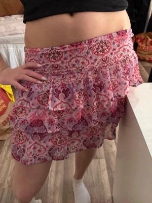 Rosa volangkjol - Jätte söt kjol perfekt till sommaren🥹💗