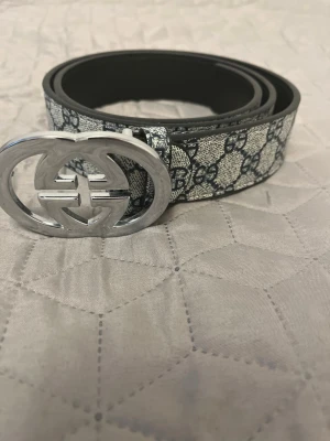 Gucci bälte  - Säljer ett fint Gucci bälte i bra skick 