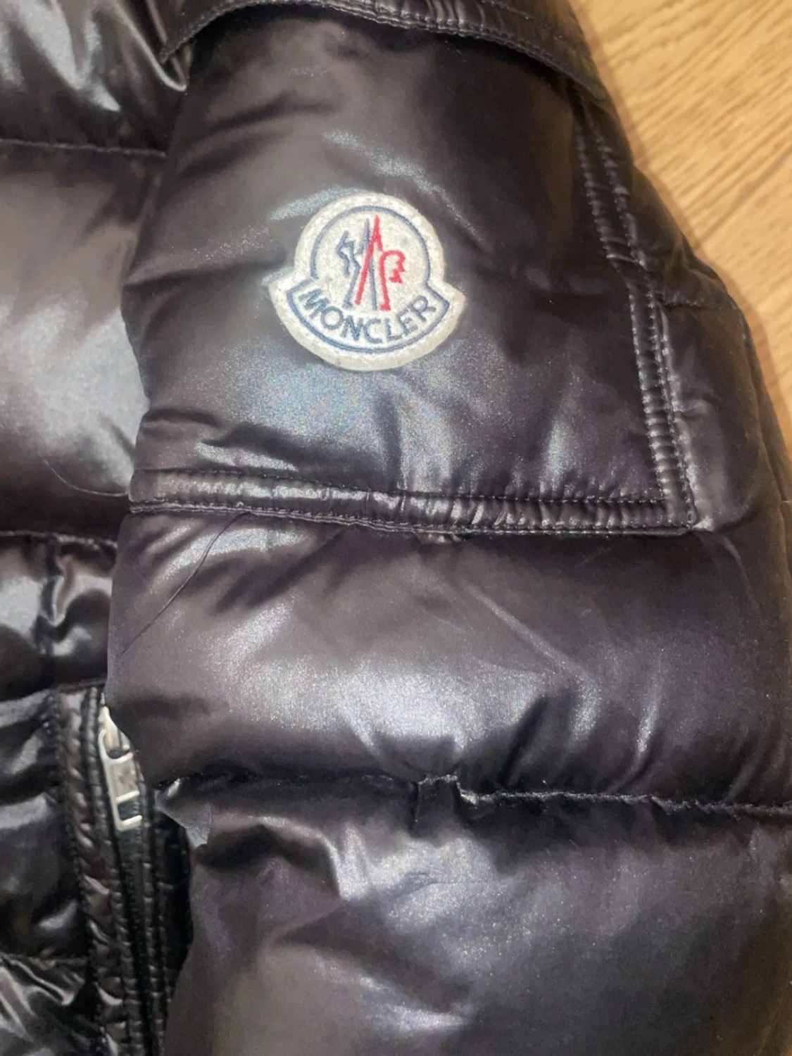 Svart Moncler Maya - 2