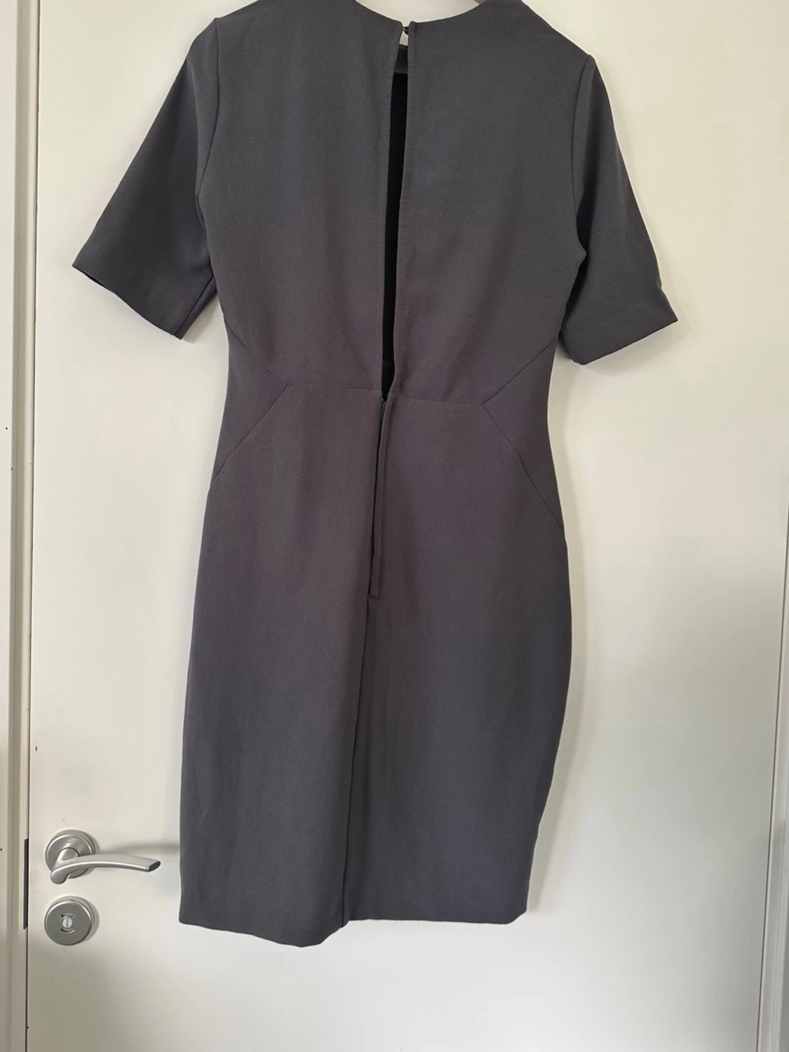 Grå H&M klänning, storlek 40 - 1