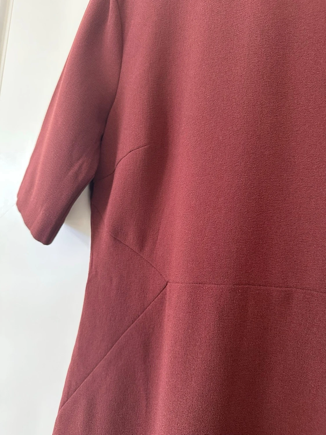 Vinröd H&M klänning, storlek 42 - 3