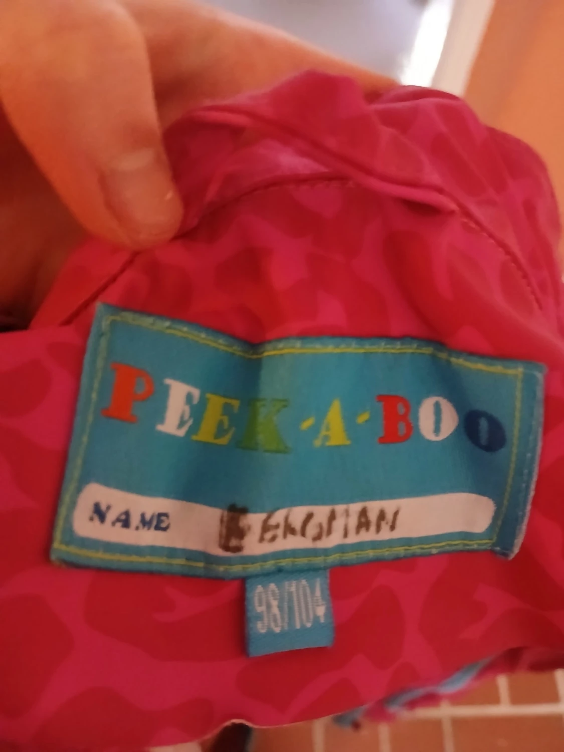 Rosa regnjacka med reflexdetaljer - 2