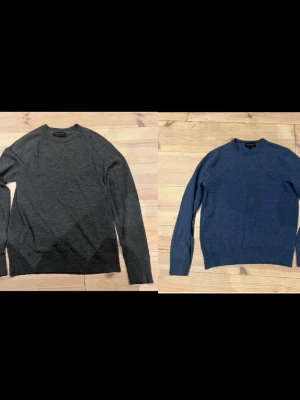 Två Merinoulltröjor från Banana Republic - Två stilrena Merinoulltröjor från Banana Republic, en i blått och en i mörkgrått. Båda är i ett bra skick. ‼️Storlek S men passar mer åt Xs hållet‼️  Hör av dig vid frågor!