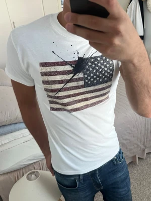 Concrete ink t shirt  - Nytt skick 