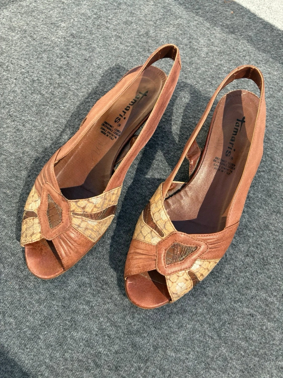 Bruna peep-toe pumps från Tamaris - 1