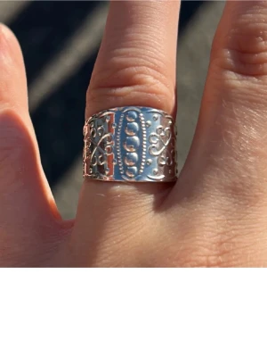 Norrbottens ring  - Jätte fin oanvänd Norrbottens ring. 55mm runt om