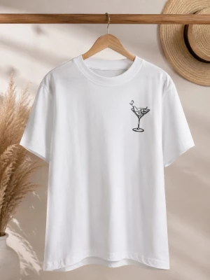 Vit T- Shirt med Trendigt ”Porsche” tryck, 100 % Bomull  - Storlek: S, Material: 100 % Bomull, utmärkt skick!