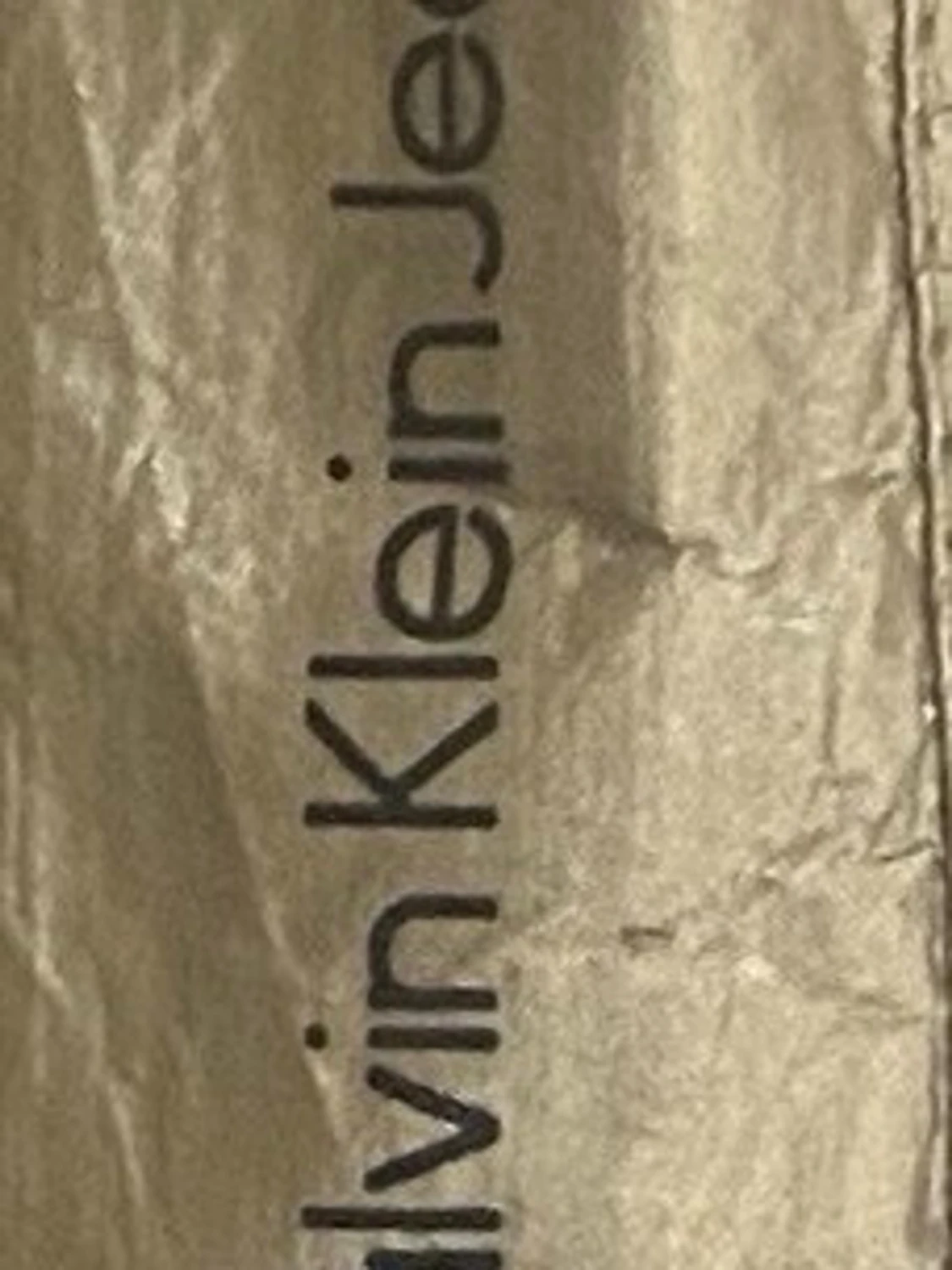 Beige vindjacka från Calvin klein  - 2