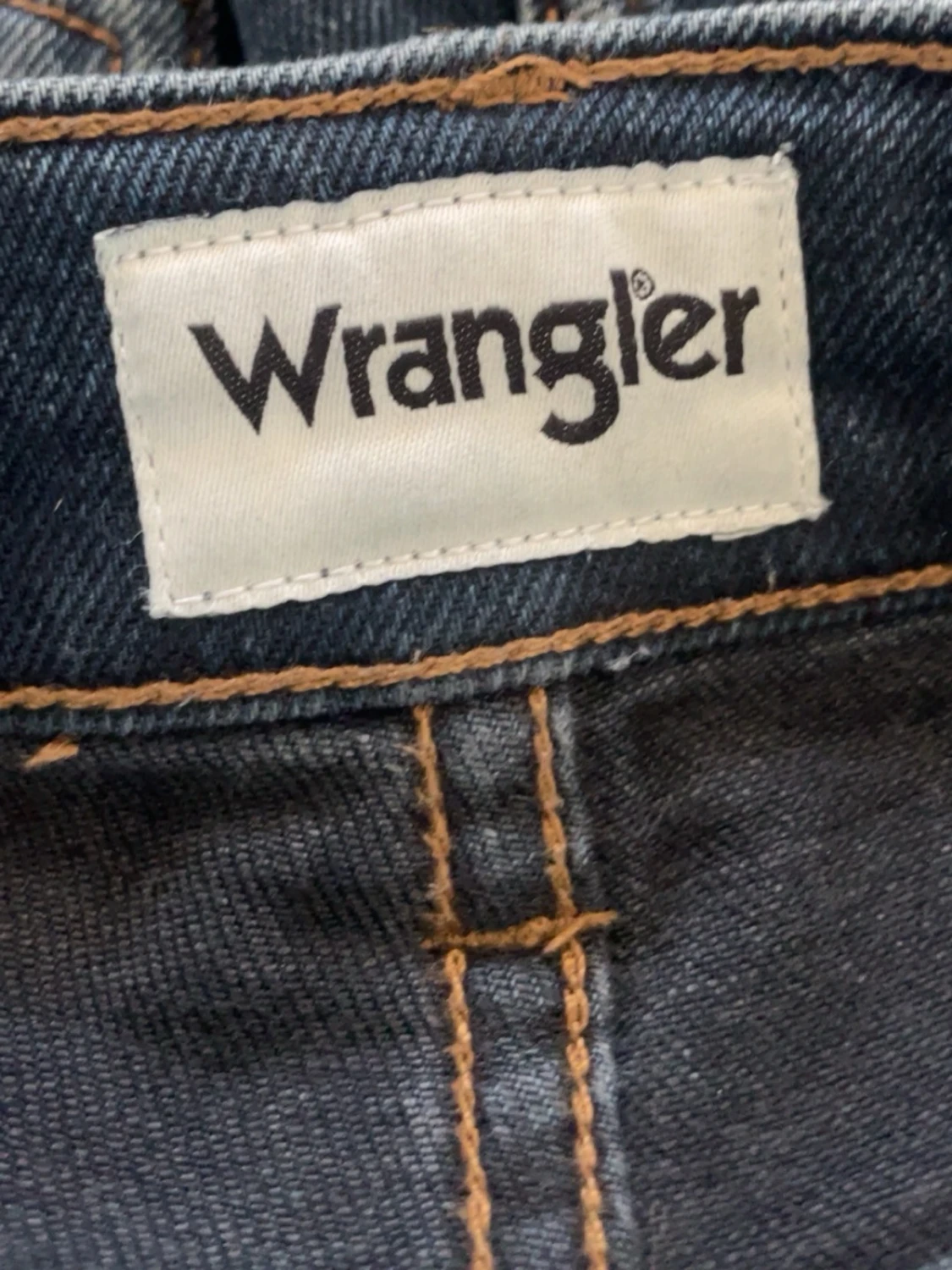 Mörkblå jeans från Wrangler - 2