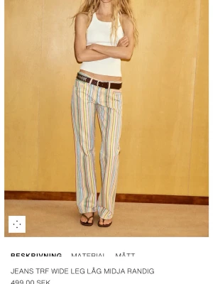 Randiga wide leg jeans från Zara - Säljer de helt slutsålda Färgglada wide leg jeans med låg midja från Zara TRF. De är perfekta jeans för Sveriges vår/sommar! Använd 1 gång