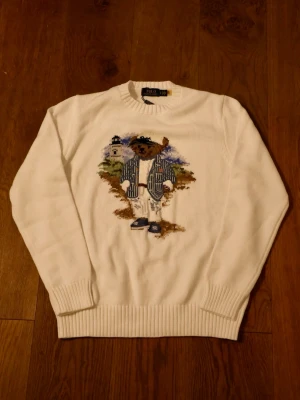 Polo Ralph Lauren Bear Sweater - Nyskick👔 | Skickar snabbt📦 | Storlek S