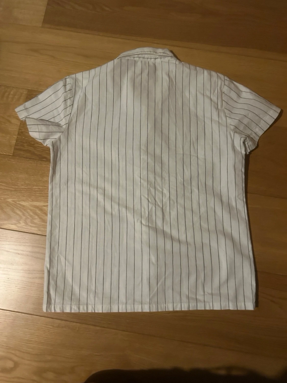 Vit kortärmad randig skjorta - 1