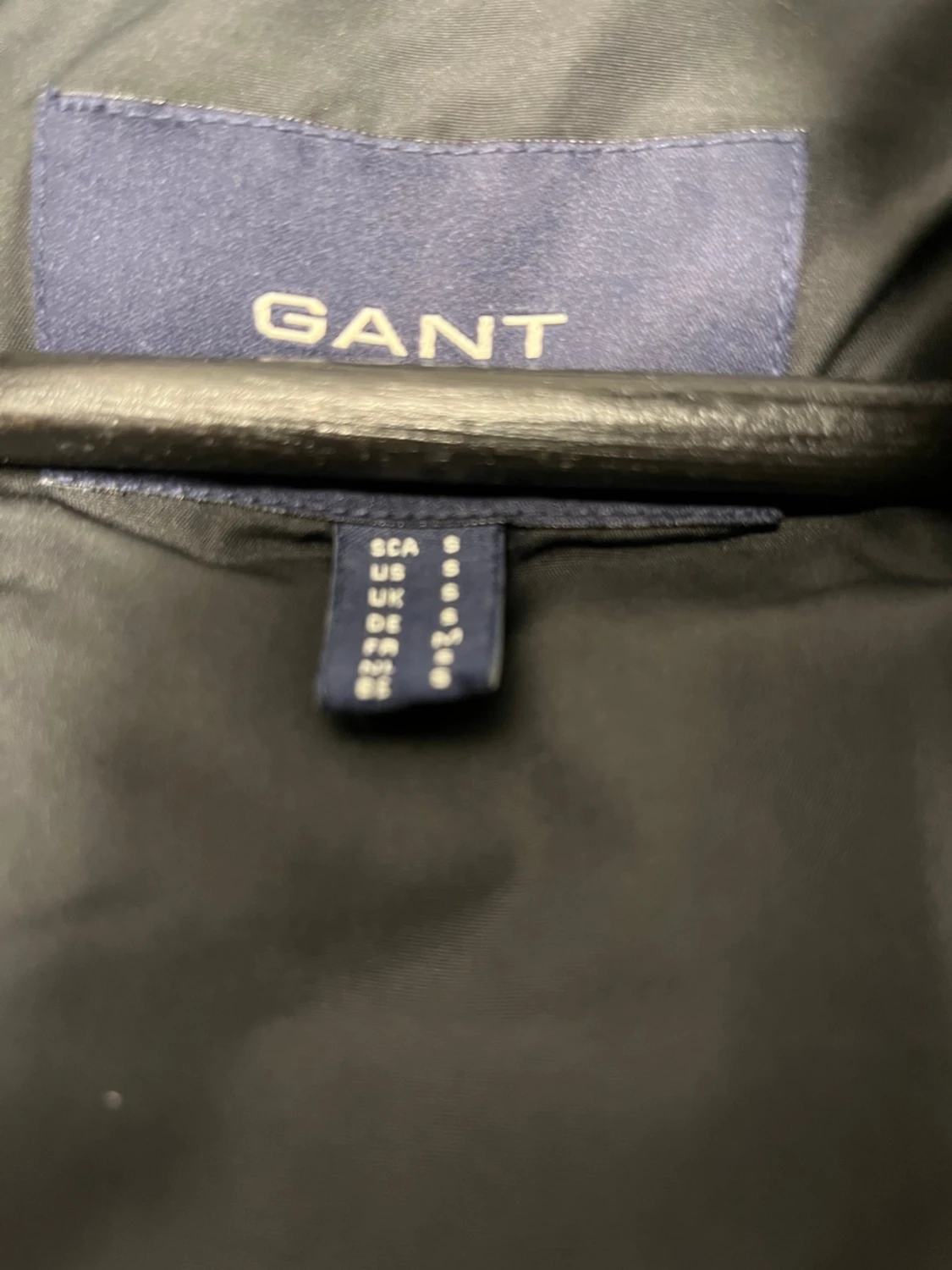 Grå dunjacka med huva från Gant - 4