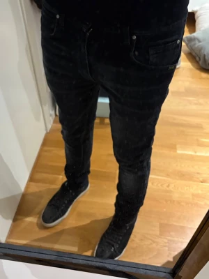 Tiger of sweden jeans - Säljer dessa feta tiger of sweden jeans | Modell: Sharp | Storlek 31/34 | Bra skick | Nypris ca 2000 Mitt pris: 449 | Skriv vid minsta fråga eller fundering 🤝