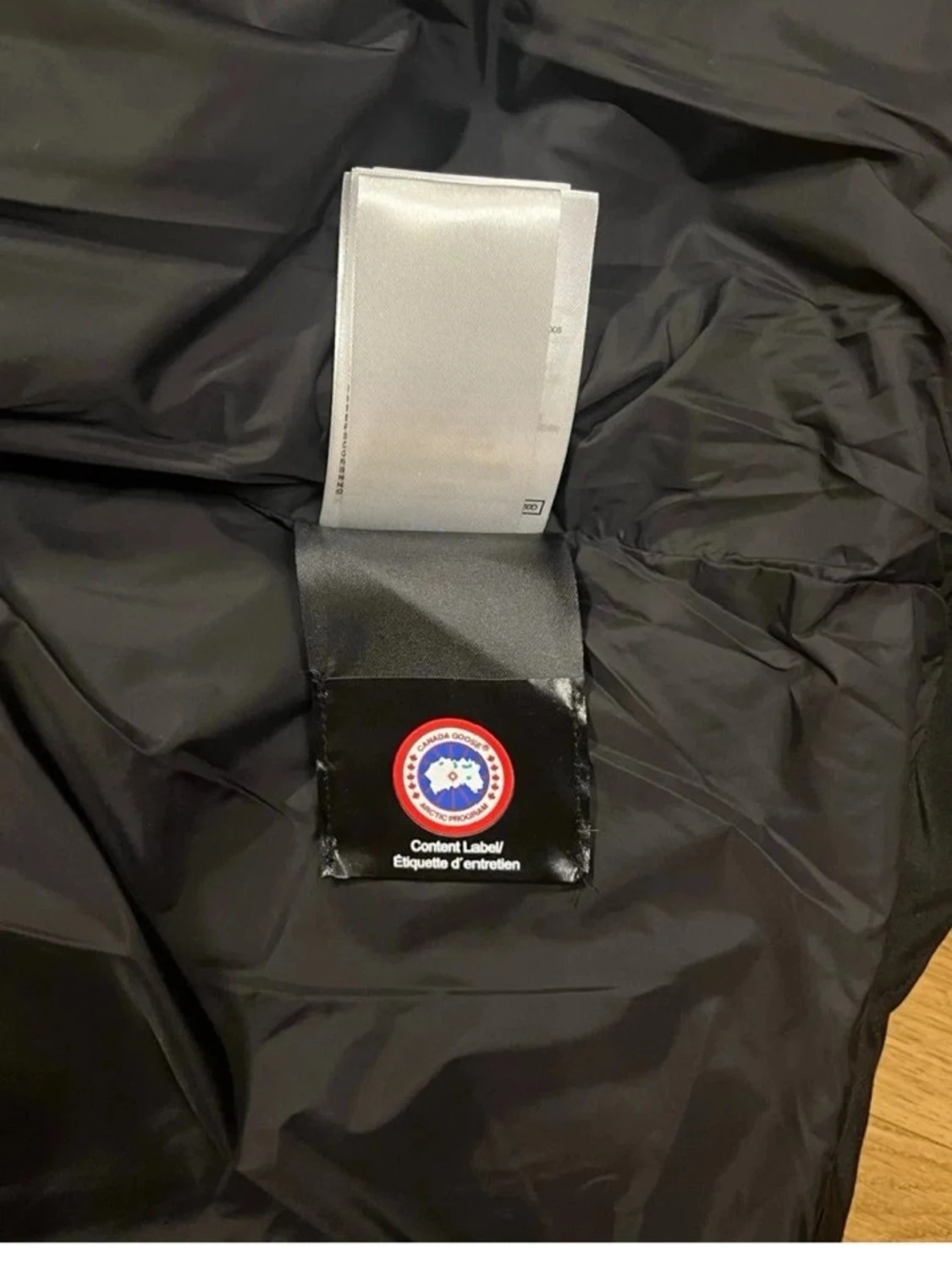 Svart pufferjacka från Canada Goose - 3