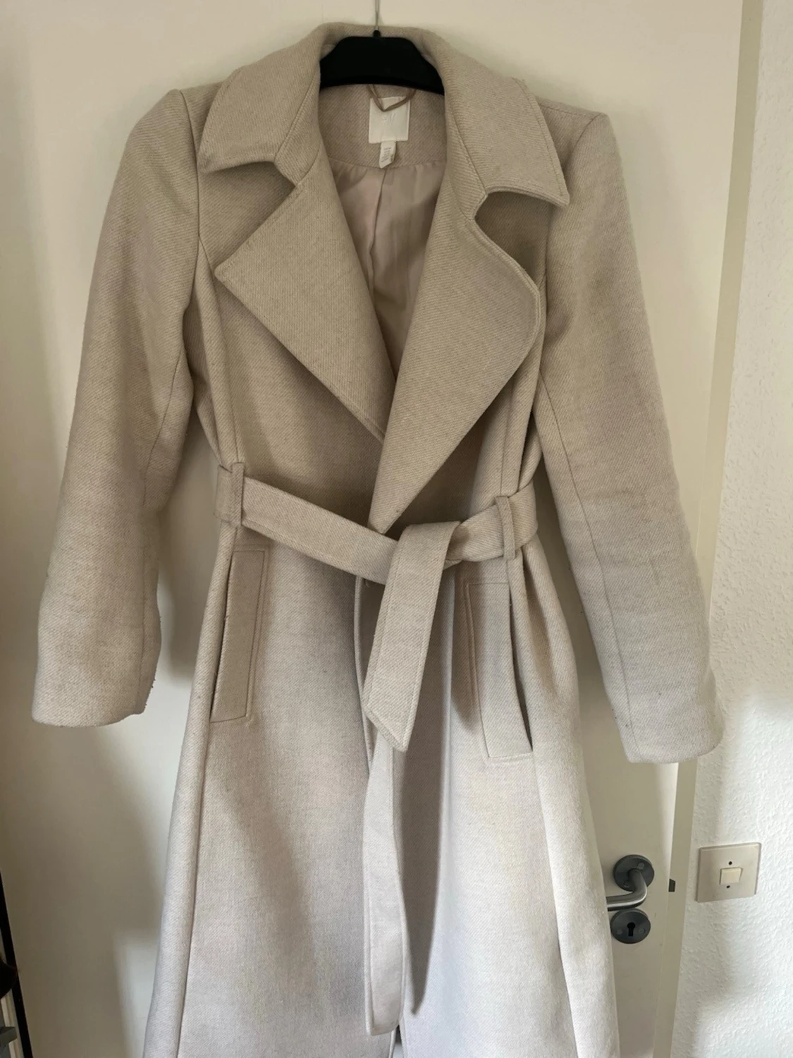 Beige kappa med knytskärp - 1