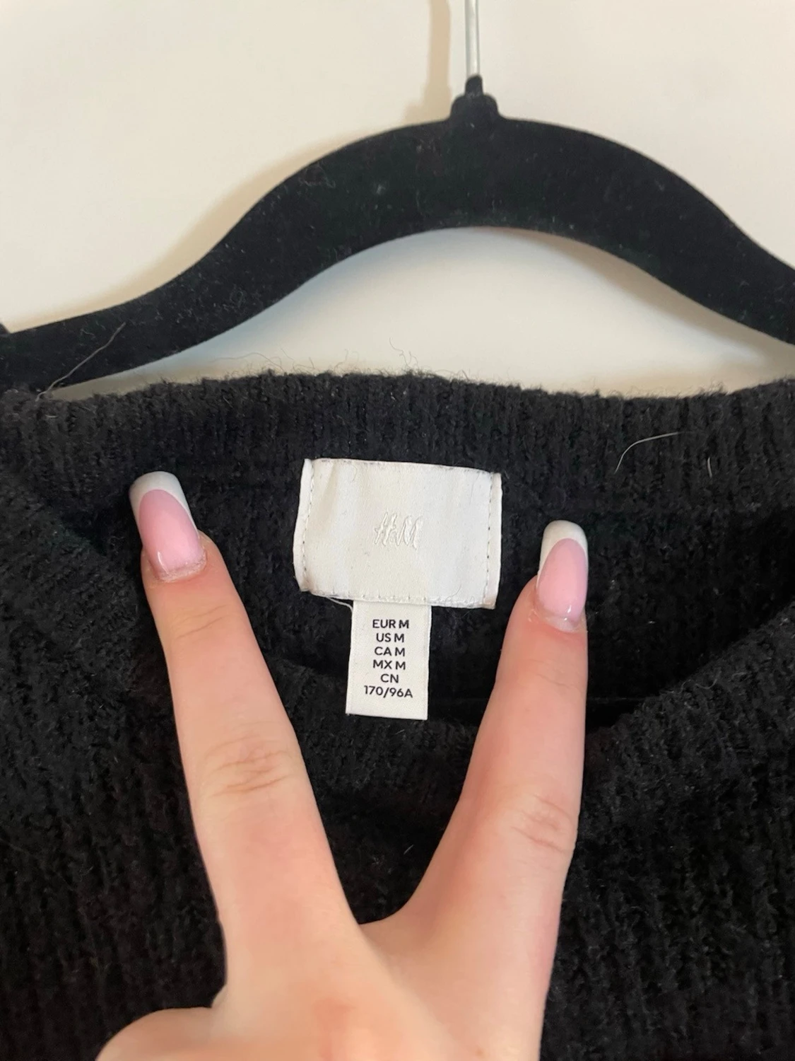 Svart stickad tröja från H&M - 1