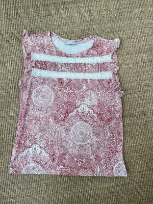 Zara volangtopp - Snygg volangtopp från Zara i storlek s