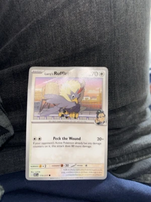 Tre pak Pokémon kort - Några riktigt snygga Pokémon kort som man kan samla på. En har ett veck