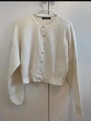 Tröja - Knappt använd